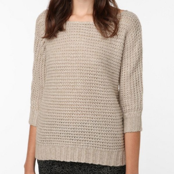 Urban Outfitters Staring at Stars Dolman Sweater - Picture 2 of 8